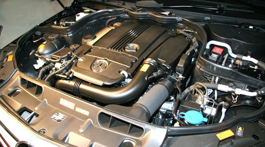 Mercedes-Benz Engine